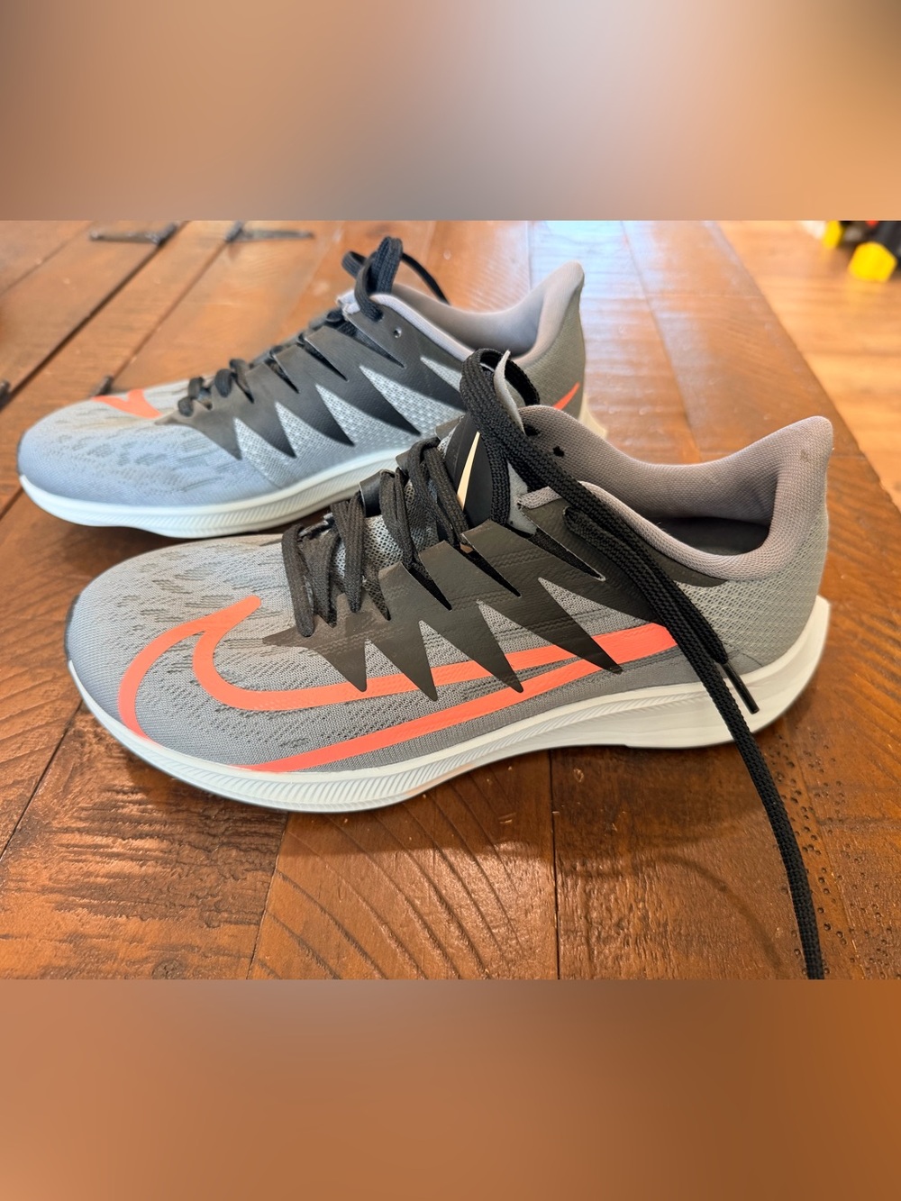 Nike Womenās Gray Athletic Shoes with Coral Accents Size 7 NWOT